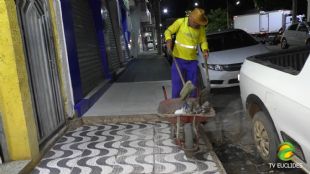 Secretarias vo fazer campanha pra tirar lixo do centro da cidade.